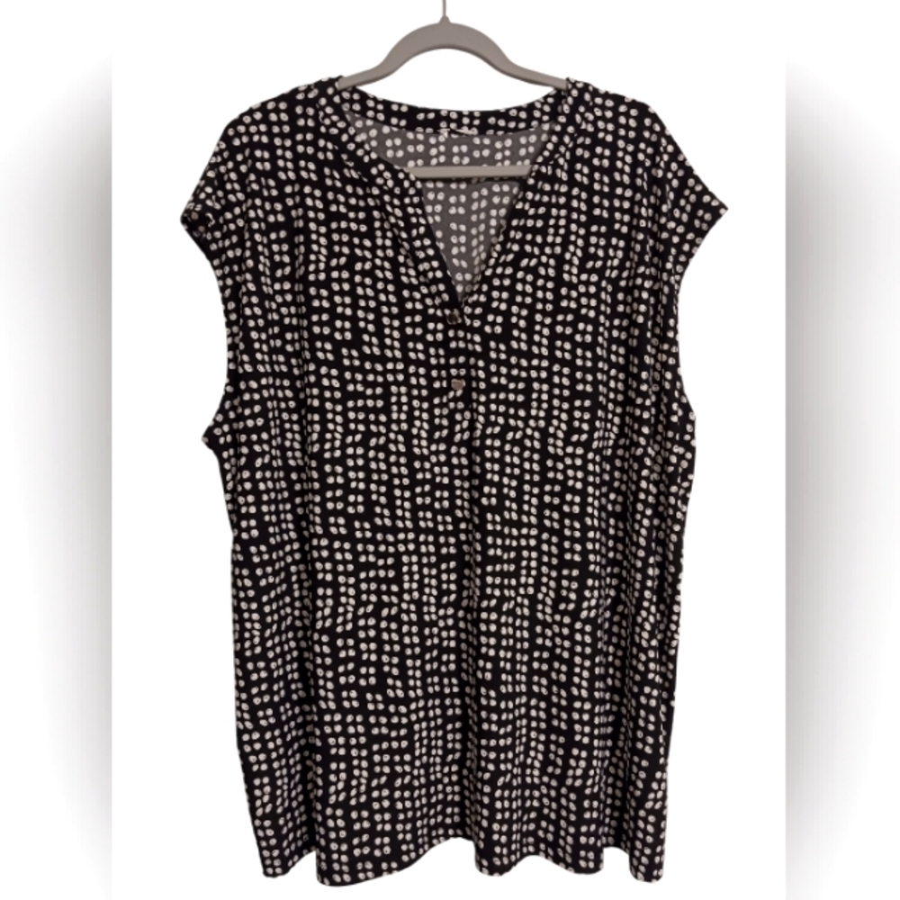 NEW AK WOMEN'S BLACK AND WHITE ELLIPSE PATTERNED SLEEVELESS BLOUSE SIZE XXL